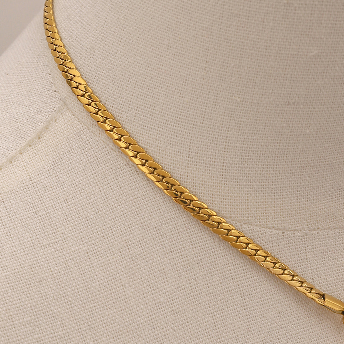 Diamond Heart Pendant Necklace – Letter Clavicle Chain