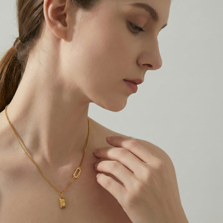 Prosperity Bar Necklace